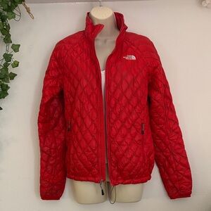 The North Face ThermoBall Women’s Quilted Jacket Red Zip Small Petite